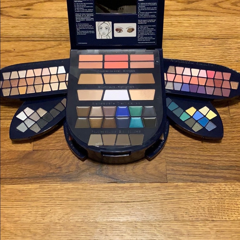 Make up Kit - Picture 5 of 7